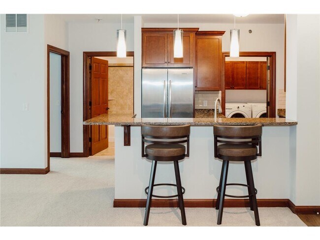 Photo - 2670 Kelley Pkwy Unit 318