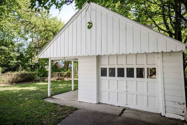 Photo - 3428 Beaumont Dr