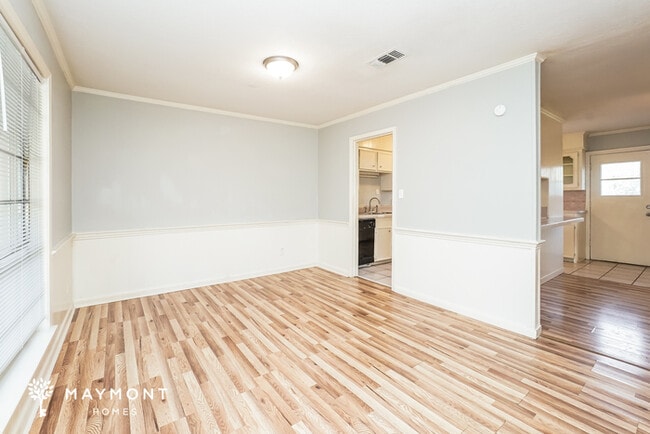 Photo - 5869 Kinder Dr