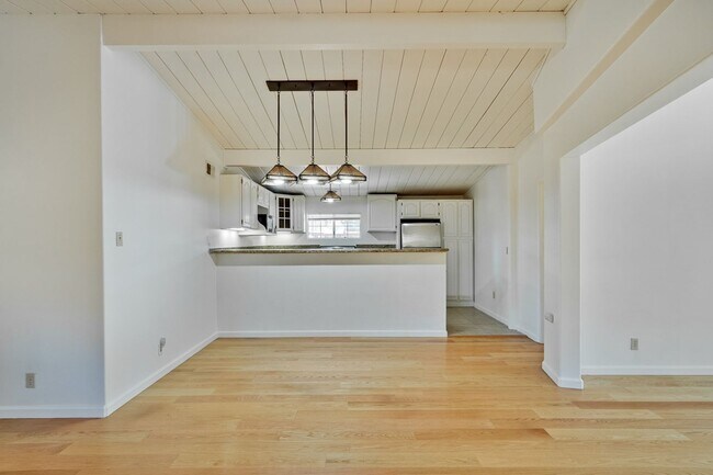2719 Greer Rd