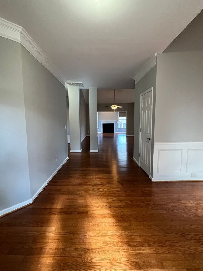 Photo - 128 Wild Thorn Ln