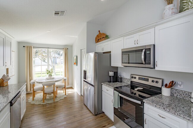 2532 Ventura Cir