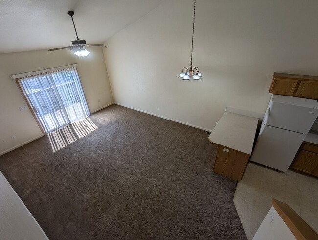 Photo - AWESOME 3-BDRM, 3-BATH, 4-LEVEL HOME AVAILABLE FOR IMMEDIATE OCCUPANCY IN GRAPEVINE - EVANS!