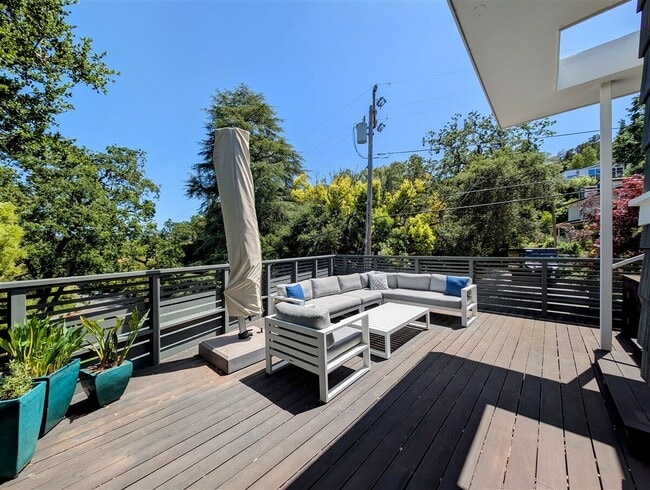 Photo - 10 Idalia Ct