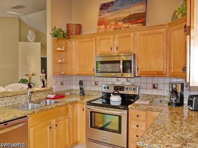 Photo - 264 Castaways St