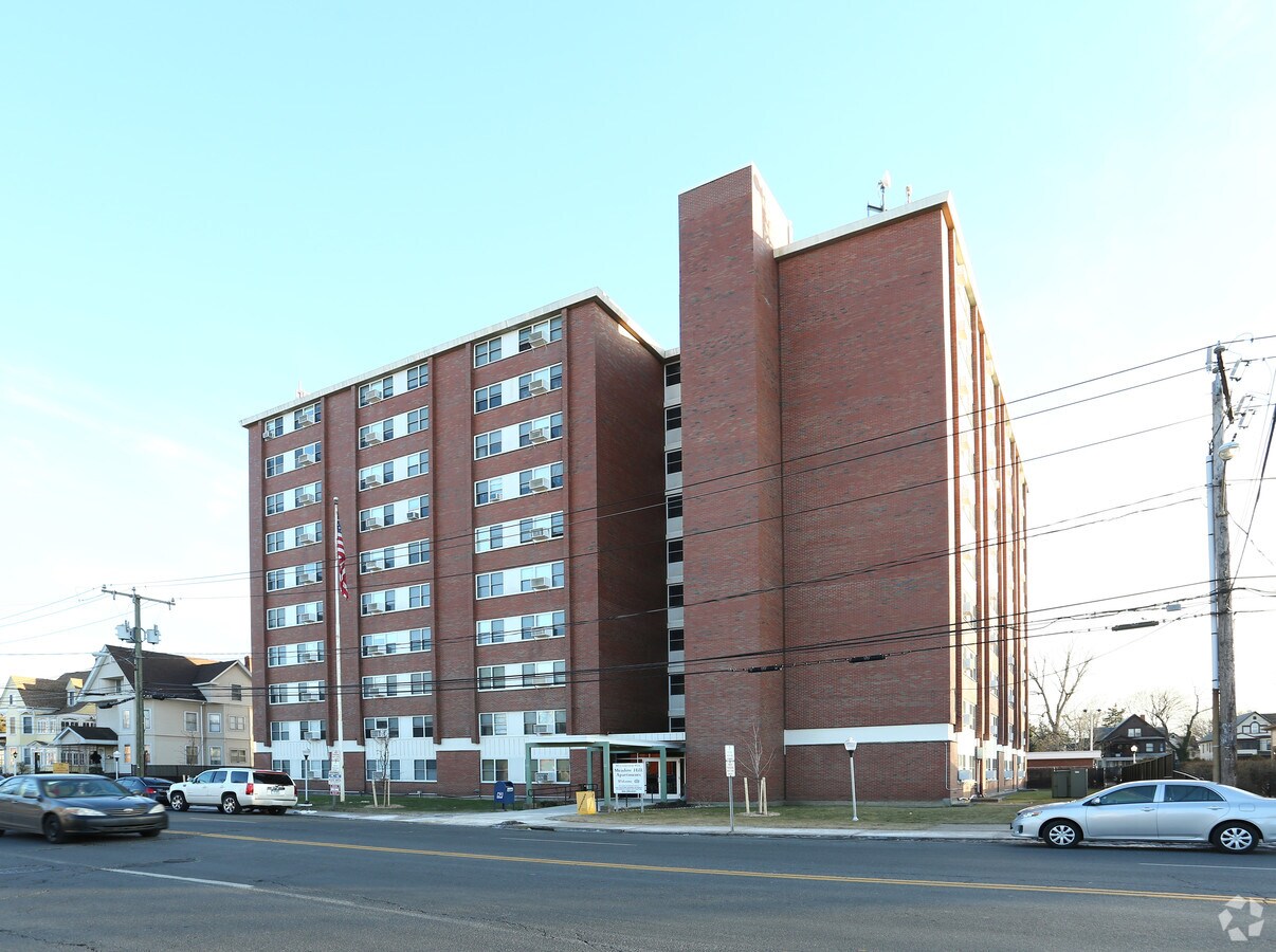 Photo - Meadow Hill Apartments