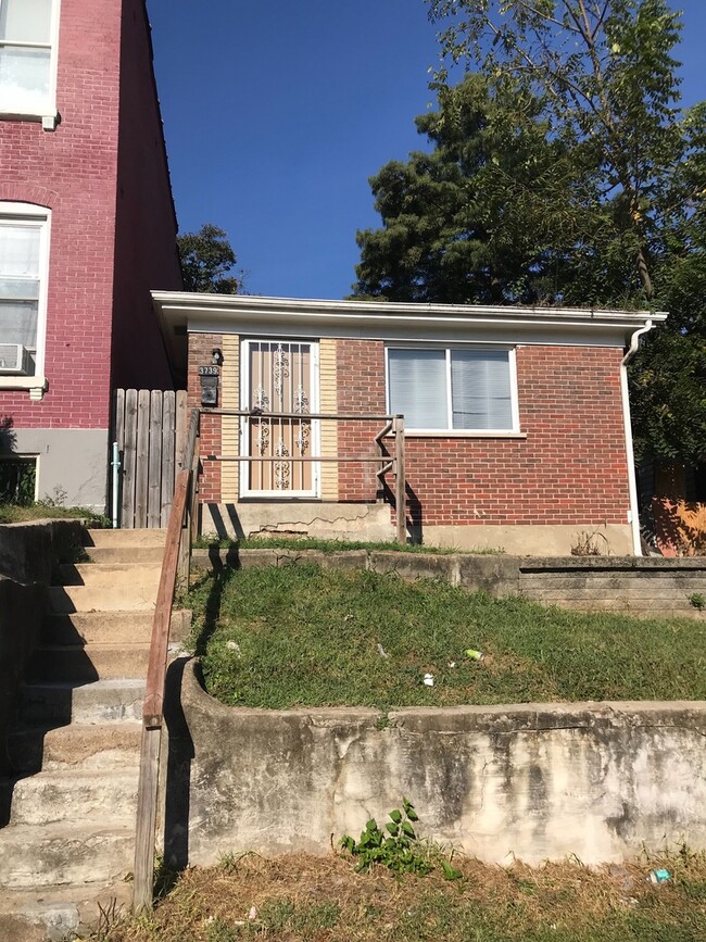 2Bed/1Bath HOME!!! - 2Bed/1Bath HOME!!!