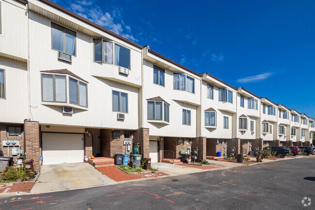 Photo - Villas at Riverview