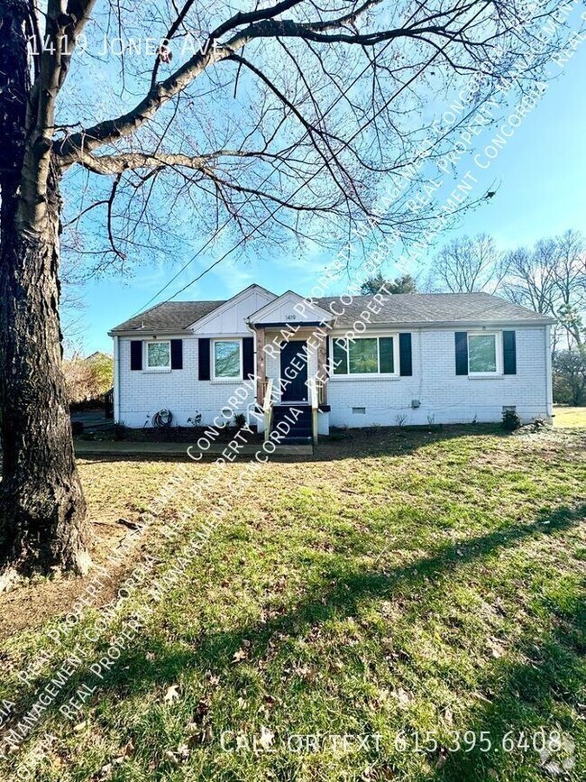 Building Photo - East Nashville Ranch, Huge Backyard! Rental