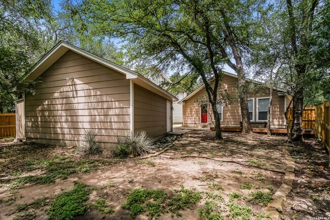 Photo - 539 Willow Grove Dr