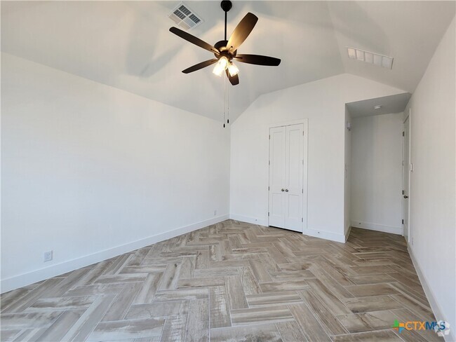 Building Photo - 1047 Lime Gruene Rental
