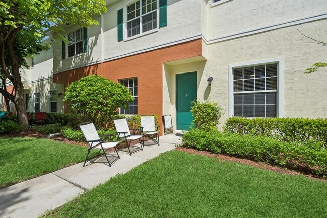 Photo - 148 SW 7th Ct