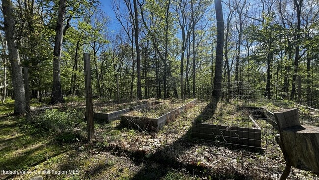 Photo - 129 Johnson Hill Rd