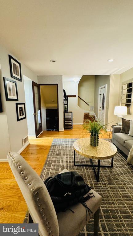 Photo - 1111 Dennis Ave