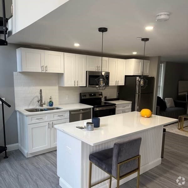 Building Photo - 233 Washington Ave Unit #8 Rental