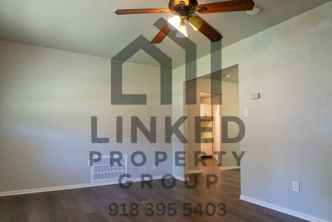Photo - NEWLY RENOVATED 2 BEDROOM HOME!