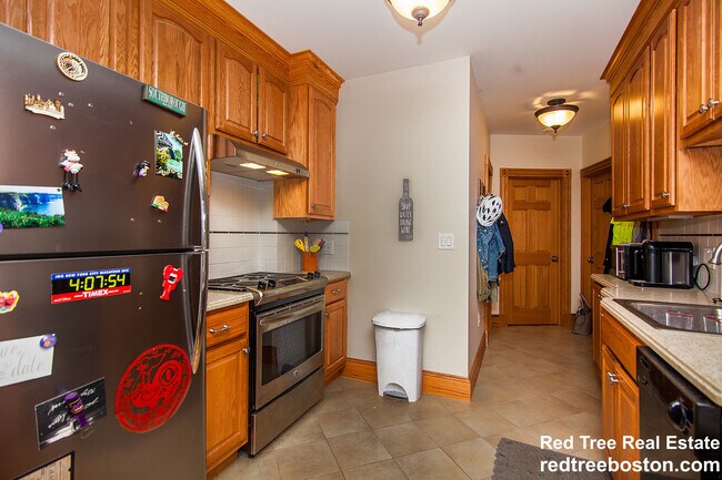 Photo - 137 Charles St Unit 2