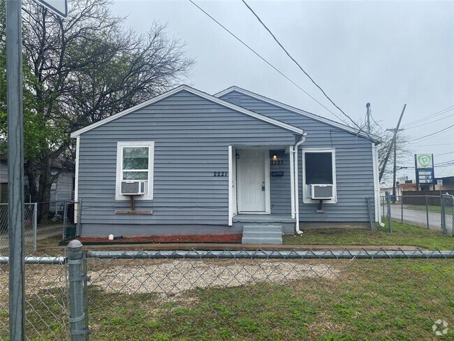 Building Photo - 2223 Houston St Rental