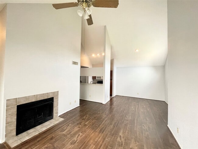 Photo - 14550 Fonmeadow Dr Unit 806