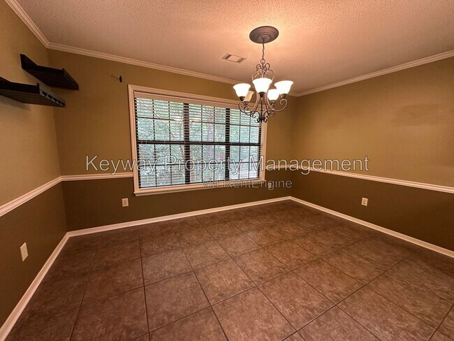 Photo - 2919 Pointewest Dr