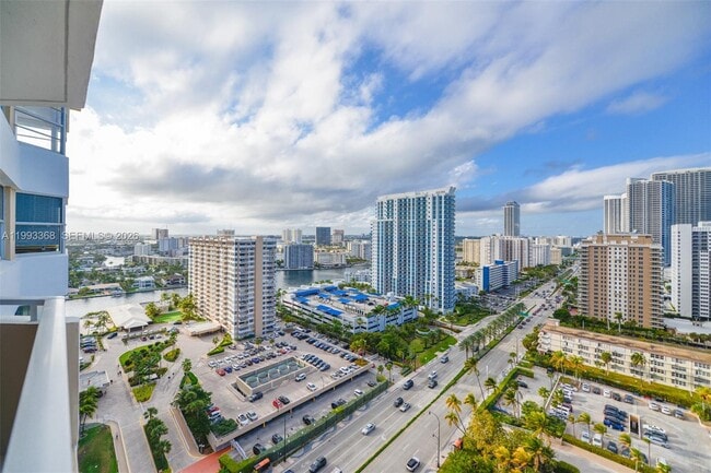 Photo - 1980 S Ocean Dr Unidad 21M