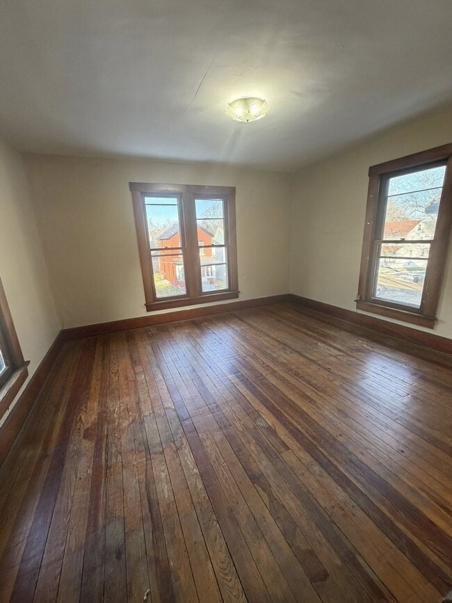 Photo - 414 Thurman St