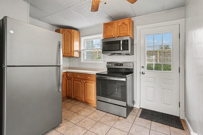Photo - 415 Aspen St