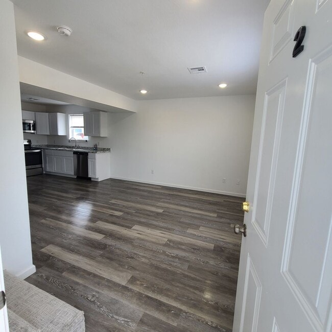 Building Photo - Townhomes Now Available in Strafford MO!