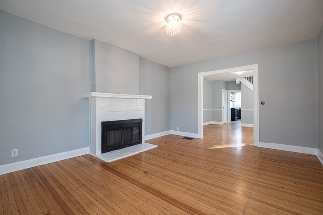 Photo - 3541 Birchwood Ave