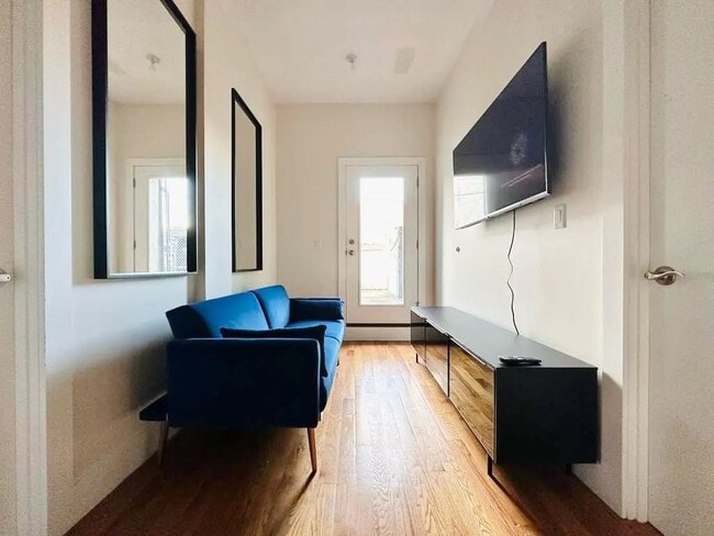 Furnished room/NOT APARTMENT