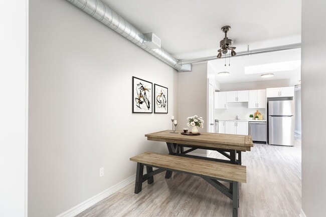 Photo - Spacious and Trendy 2 bedroom Rental Unité 2