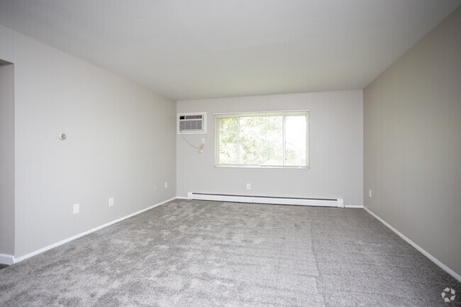 2BR, 1BA - 750 SF - Zahra Apartments in West Carrollton