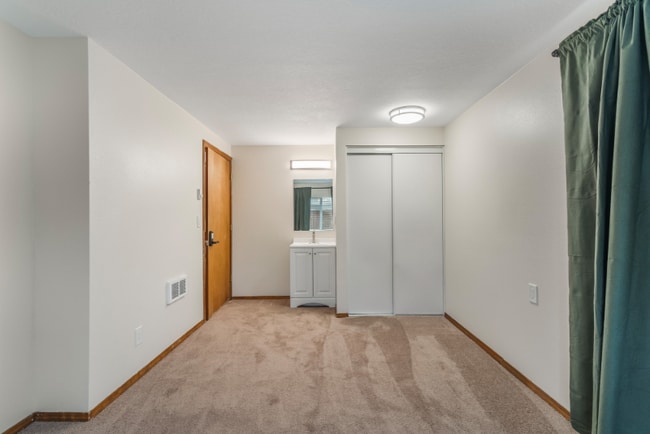 Photo - 13265 SW Barlow Rd