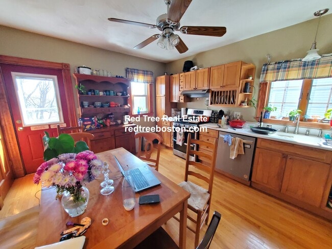 Photo - 121 Lowell St Unit 2