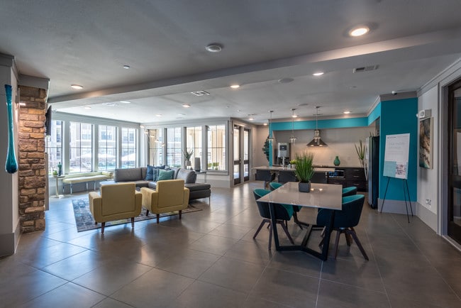 Photo - Heights West 11th