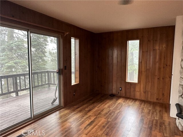 Photo - 897 Bear Springs Rd