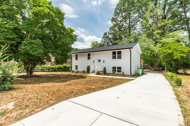 Photo - 6-bedroom, 3-bath home in North Raleigh
