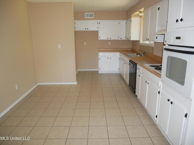 1416 Vicksburg Dr