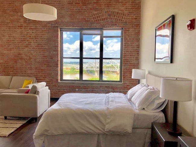 Photo - Landmark Lofts