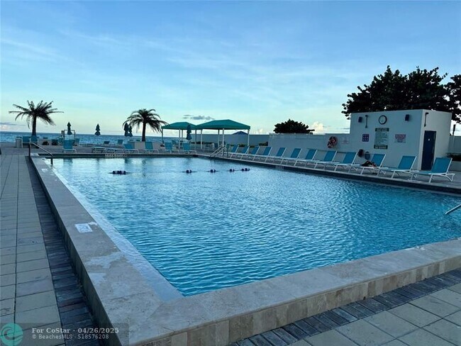 Photo - 3725 S Ocean Dr Unit 1612
