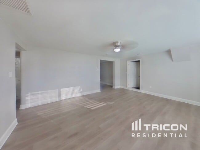 Photo - 14402 13th St