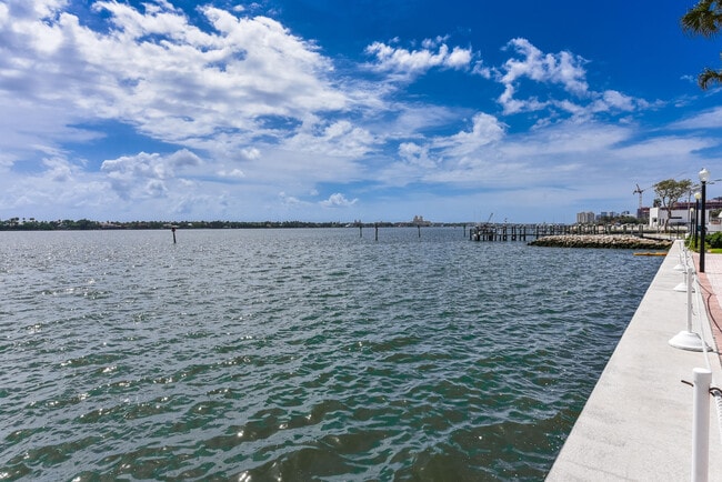 2600 N Flagler Dr Unit 803