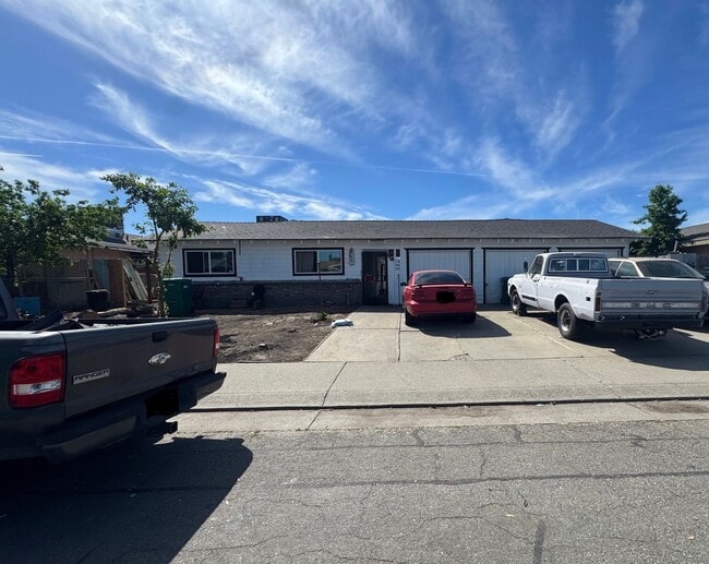 Building Photo - Bedlow Dr Unit 718 Bedlow Dr