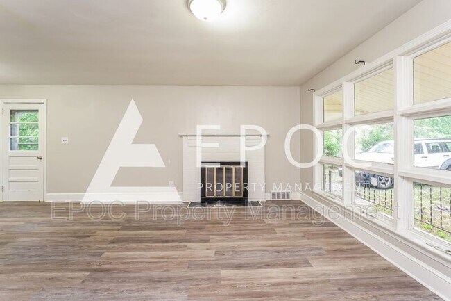 Photo - 219 E Davidson Ave