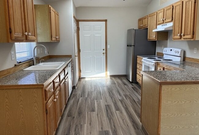 Photo - 3Bd/2Ba Single Story House - Available to View!