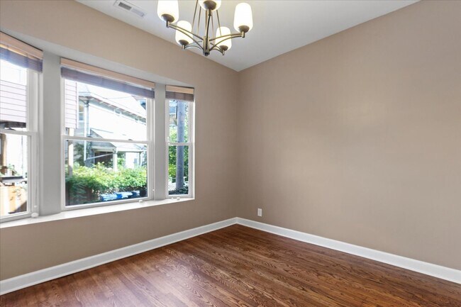 Photo - 1278 W Victoria St Unit 1E