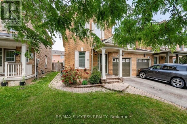 Photo - 734 Edwards Ave