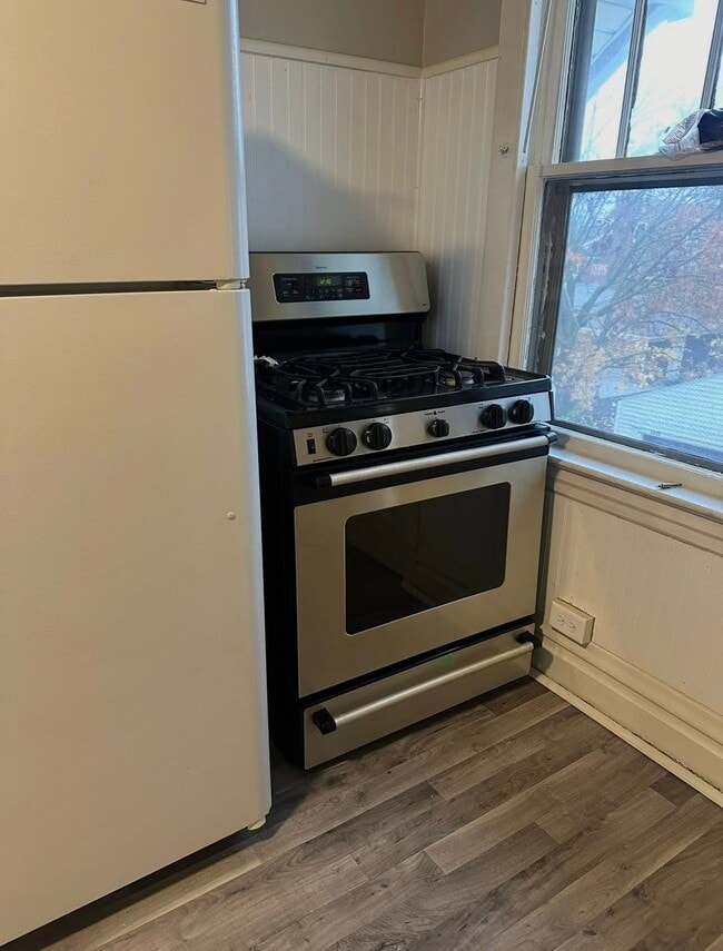 Photo - 2520 N Sayre Ave