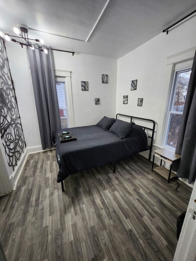 Photo - 1856 Lampson Rd Unidad 1