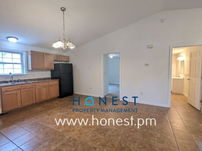Photo - 5 Crooker St Unit 2